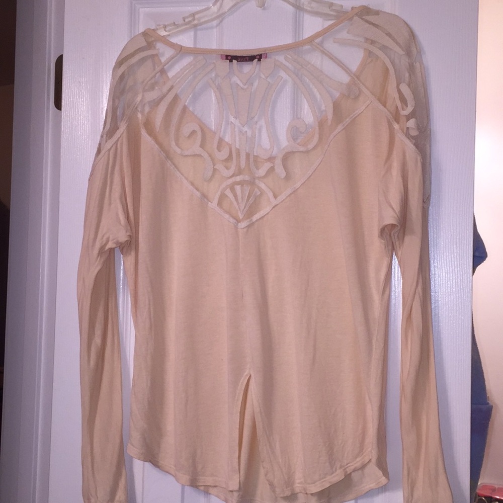 Ladies Top - Picture 3 of 3
